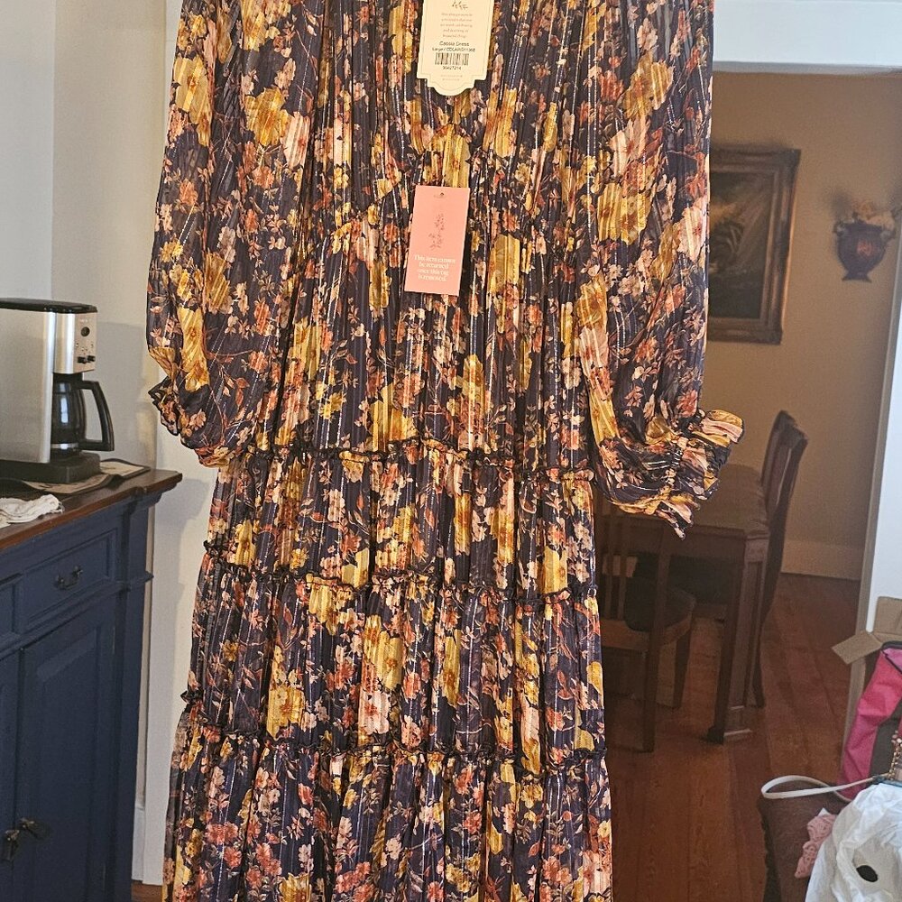 Maxi Dress from Ivy City Co. - Picture 6 of 6